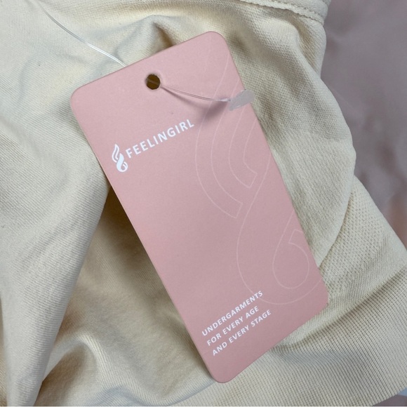 FeelinGirl NWT Smooth Seamless Comfort Wireless Bra, Butter Cream L - Stretchy - Picture 5 of 9